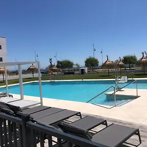 Bajo Con Jardin En Primera Linea De Playa Apartment Malaga
